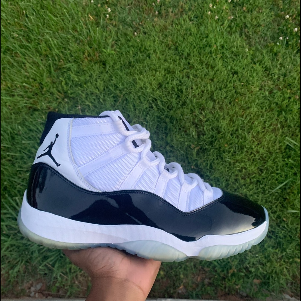 Jordan 11 “ Concord”